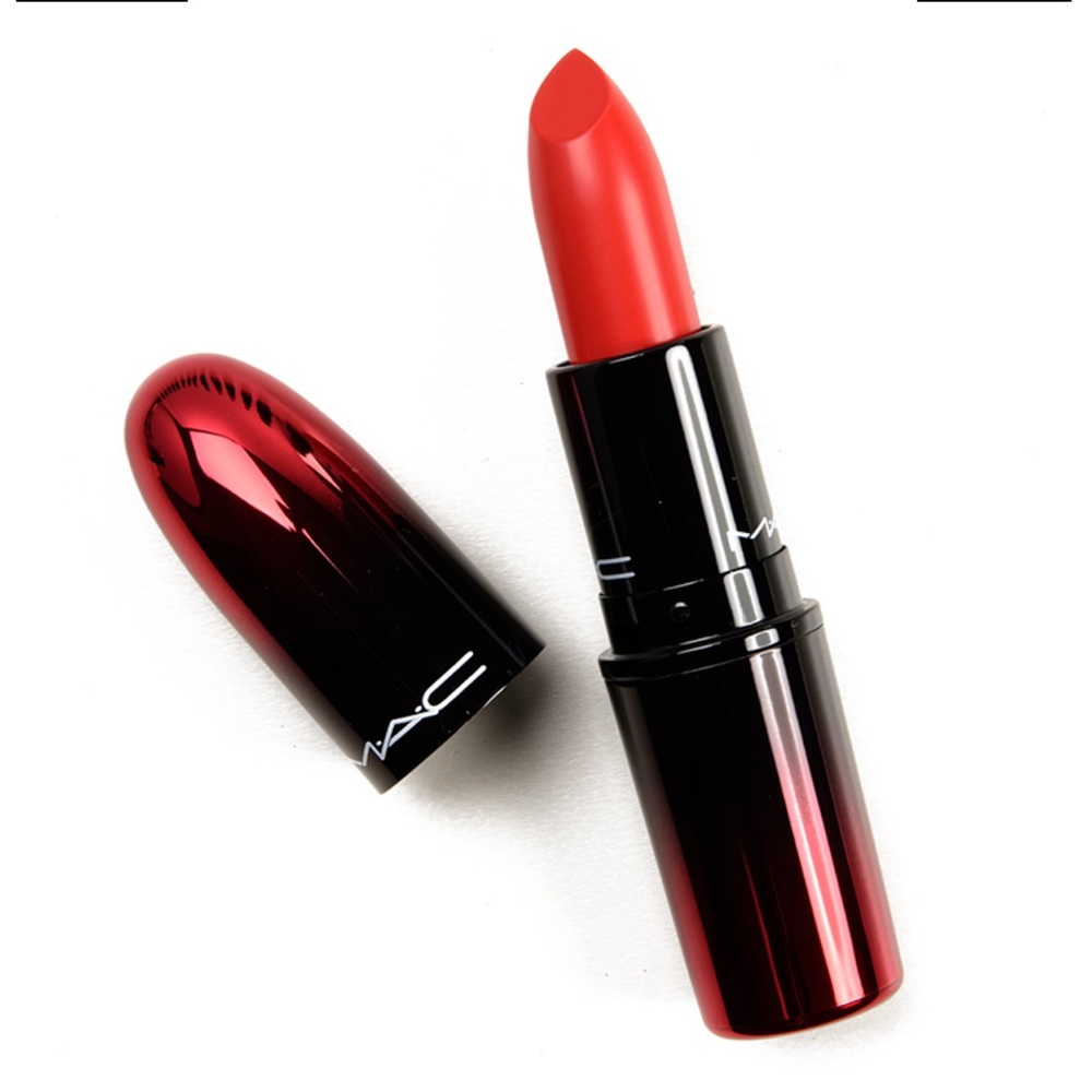 $23msrp MAC 427 Shamelessly Vain Love me Lipstick